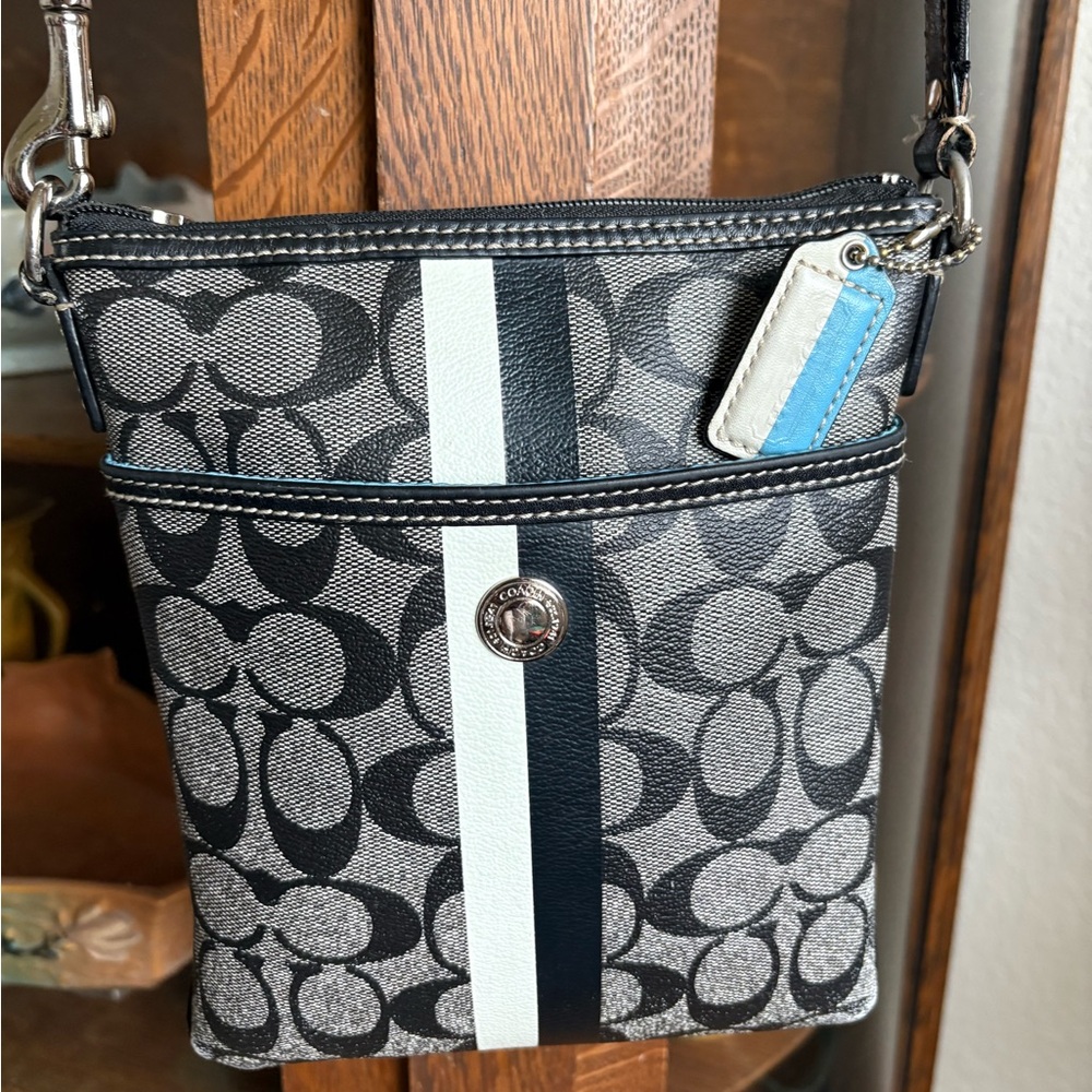Coach heritage signature stripe Chelsea Crossbody logo zip top black and gray